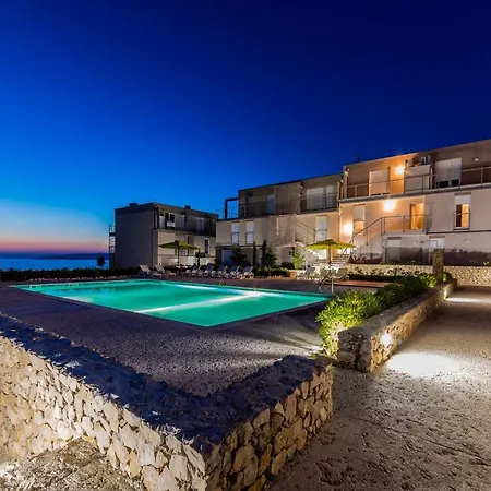Aparthotel Isola Bella Pag *