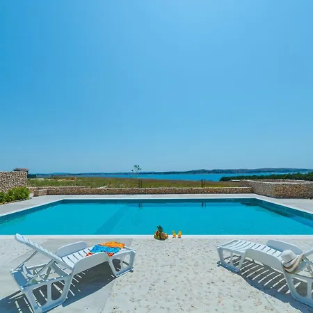 Isola Bella Pag * Povljana