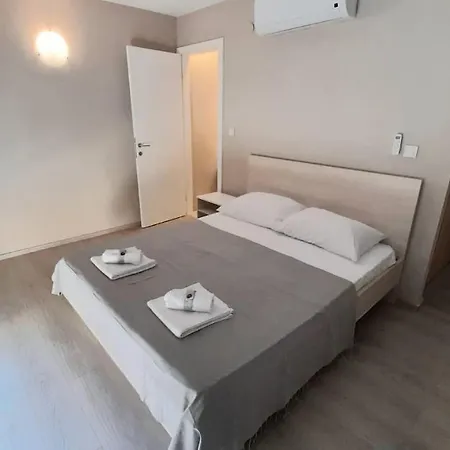 Isola Bella Pag * Povljana