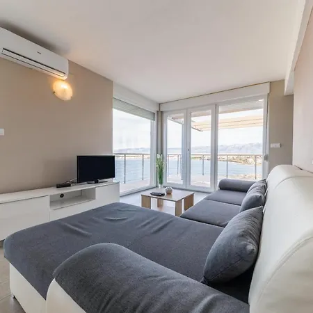 Isola Bella Pag Aparthotel *