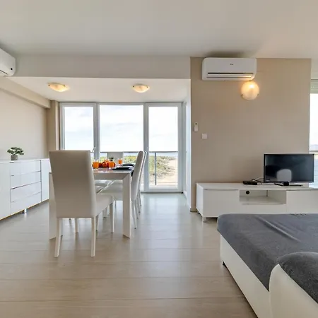 Aparthotel Isola Bella Pag